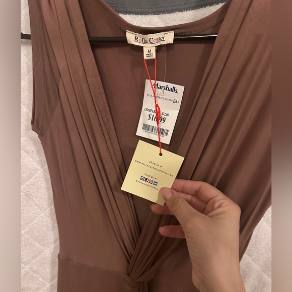 Dress - Picture 2 of 3